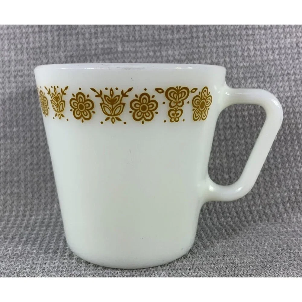 Vintage Pyrex Butterfly Gold Coffee Mugs Corning D-Handle Milk Glass Cups 4 pcs - Picture 2 of 8